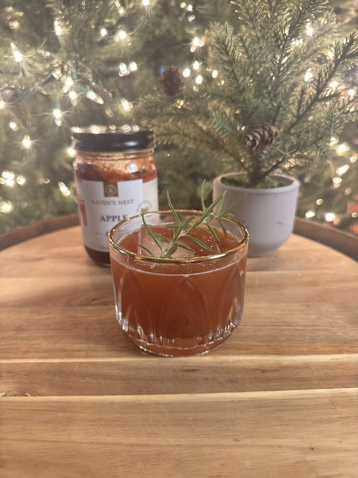 Try an Apple Butter Manhattan made with Raven’s Nest Apple Butter, rye whiskey or bourbon, sweet vermouth, and Angostura bitters for a cozy fall cocktail.